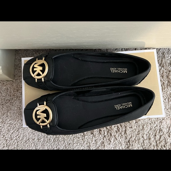Michael kors black flats - Picture 1 of 3